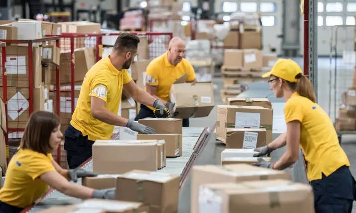 Packaging & Logistics